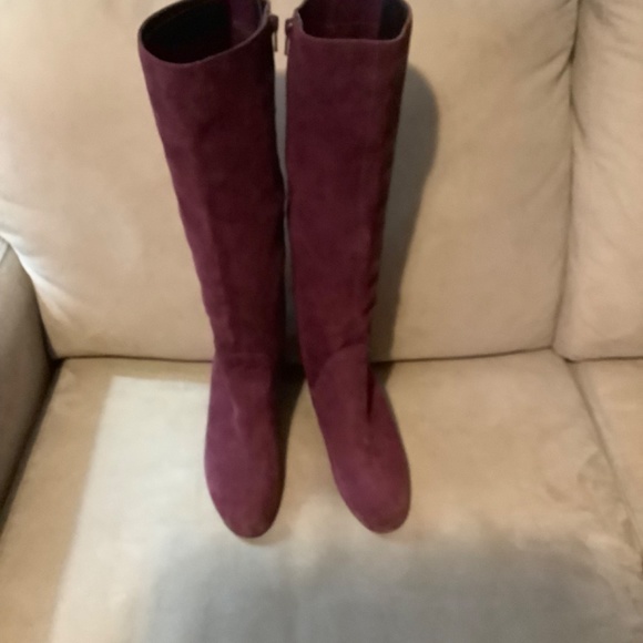 Boots - Picture 10 of 11